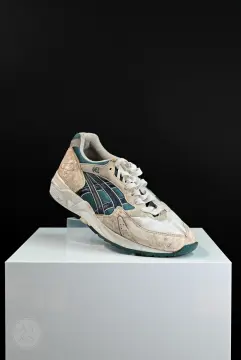 Mott Research auction photograph 9