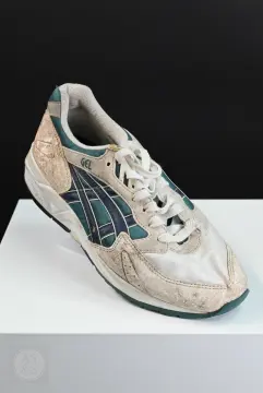 Mott Research auction photograph 10