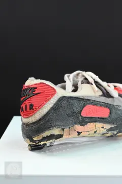 Mott Research auction photograph 32